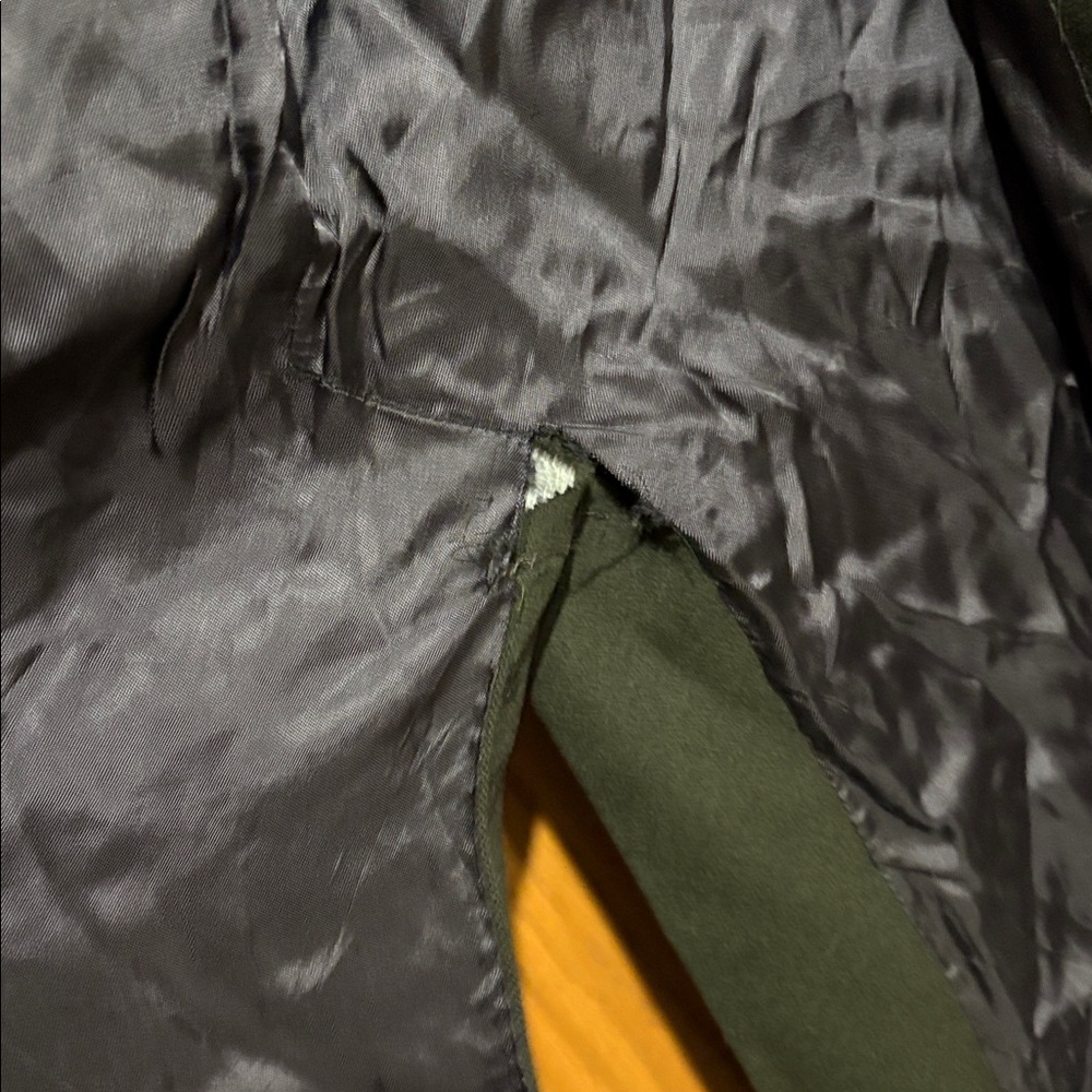 Saks Fifth Avenue Loro Piana fits men's L-XL olive green cashmere wool coat - Picture 3 of 12